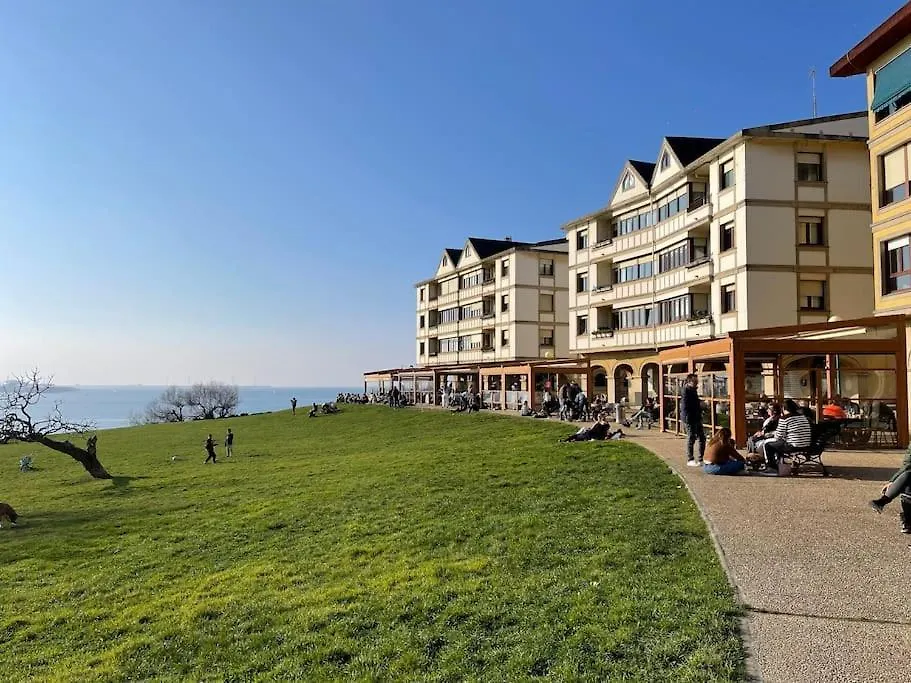 Kukis Duplex Beach Near Bilbao Getxo Apartment